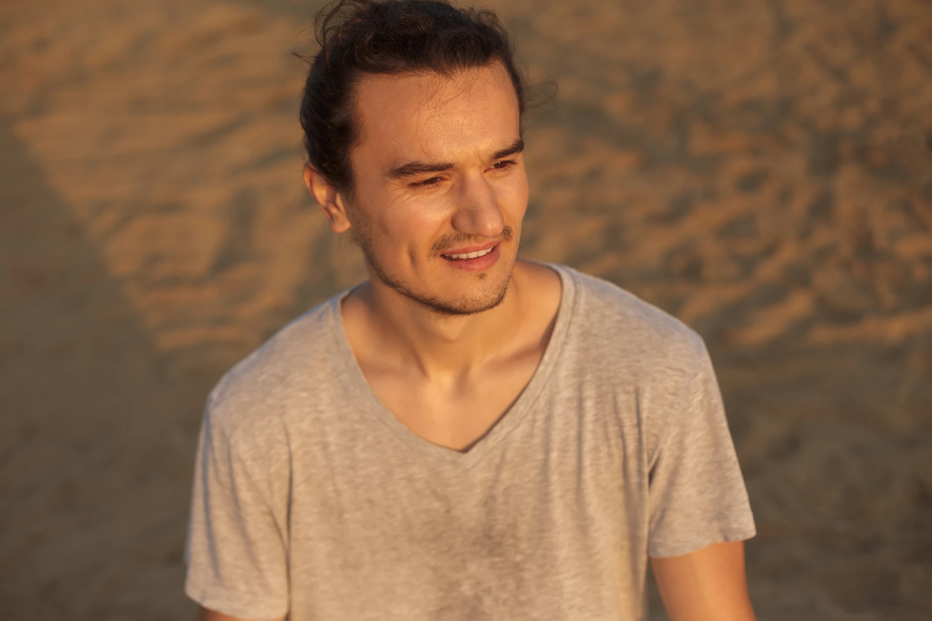 Dr. Adrián Castillo